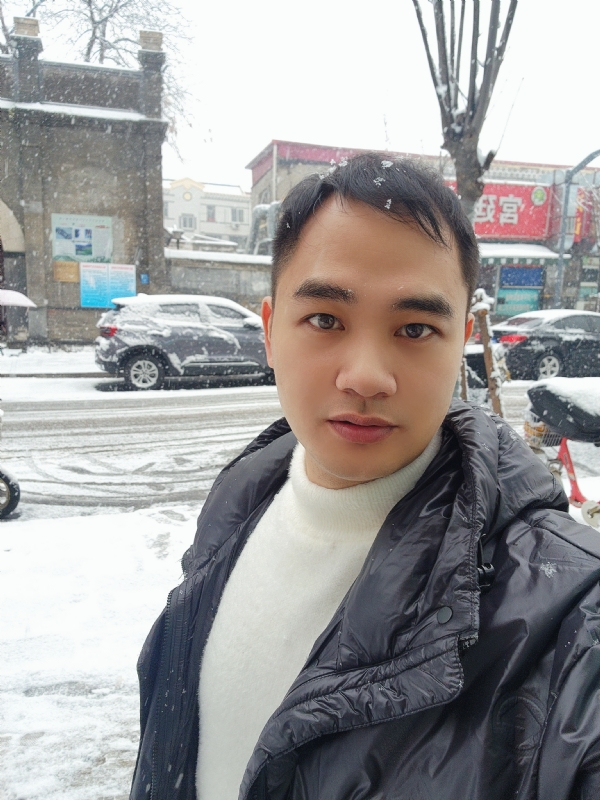 寻找合适伴侣的第一张照片--连云港相亲服务中心