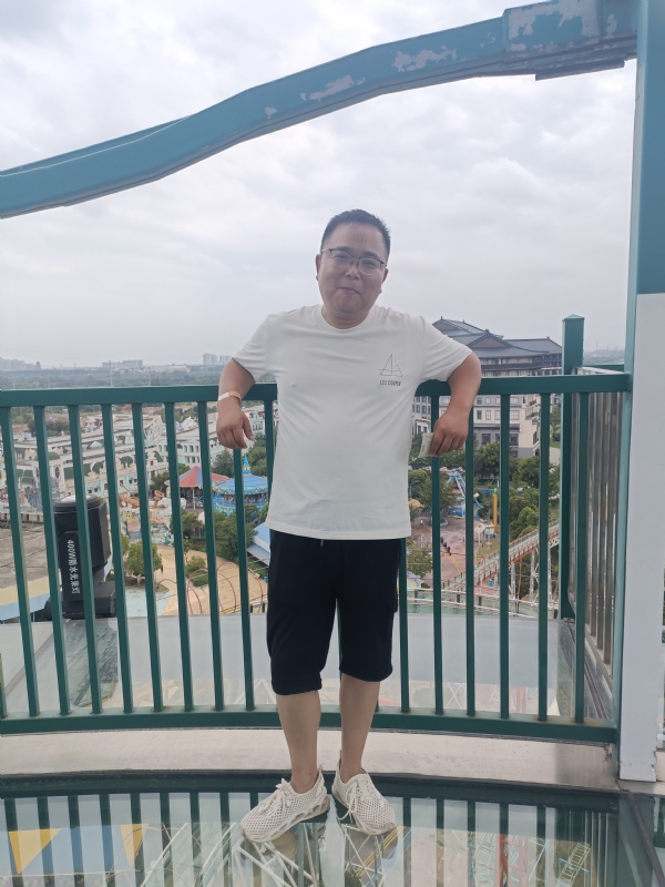 飞哥的第一张照片--连云港相亲服务中心