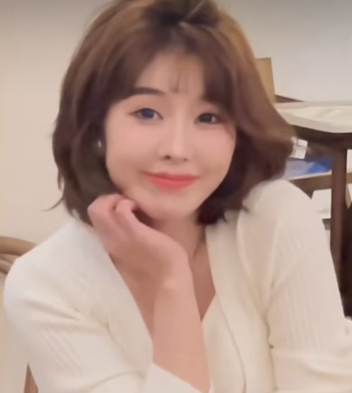 張雨晴的第一张照片--连云港相亲服务中心