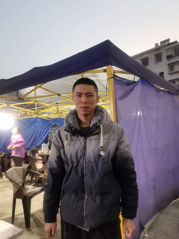 谁谁谁的第一张照片--连云港相亲服务中心