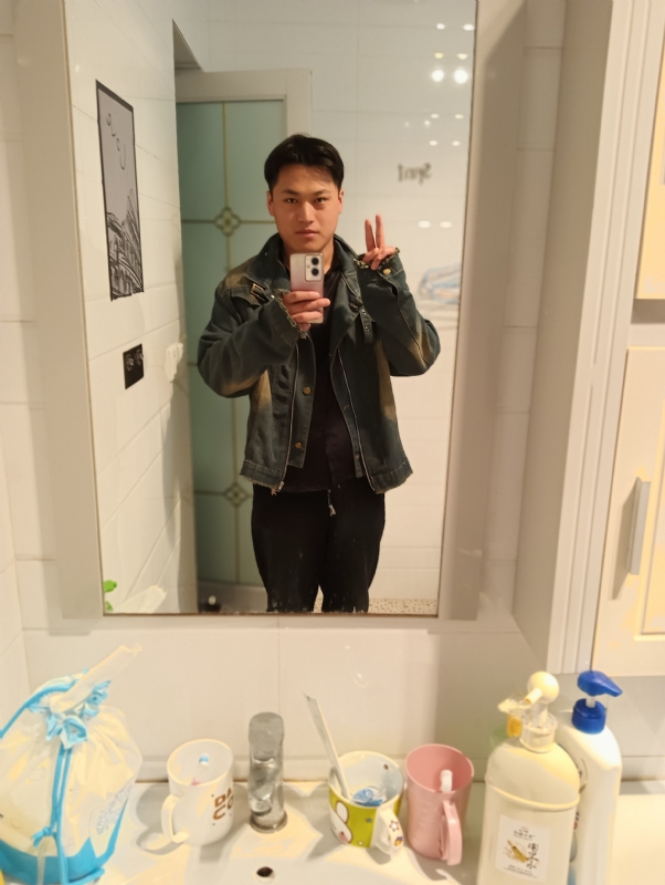 自律的MAN的第一张照片--连云港相亲服务中心