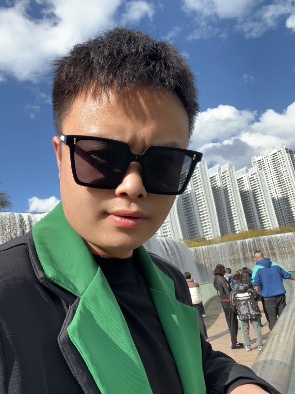 子阳的第一张照片--连云港相亲服务中心