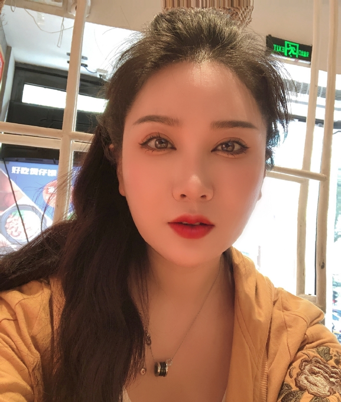 琳达的第二张照片--连云港相亲服务中心