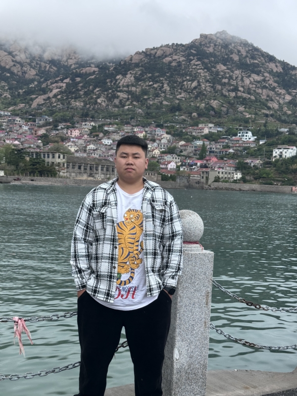 谨慎的第一张照片--连云港相亲服务中心