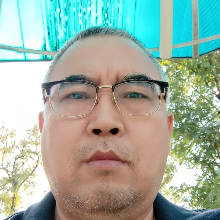 绿萝的第一张照片--连云港相亲服务中心