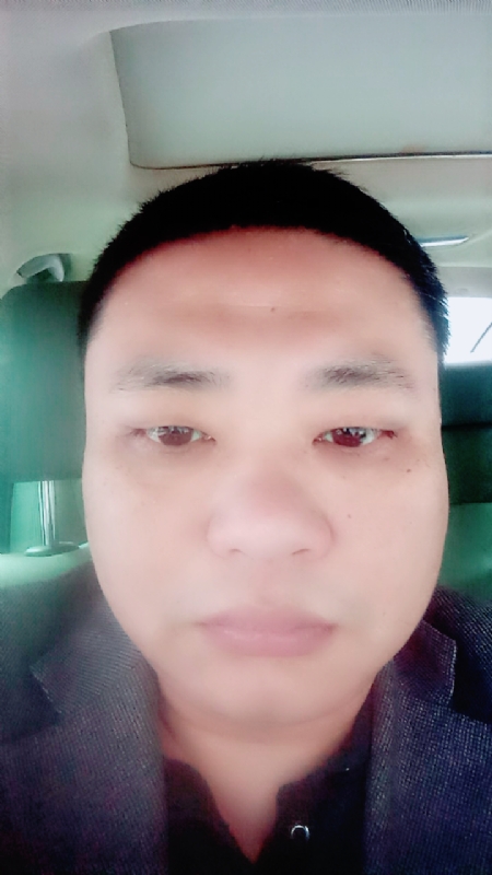 向日葵的第一张照片--连云港相亲服务中心