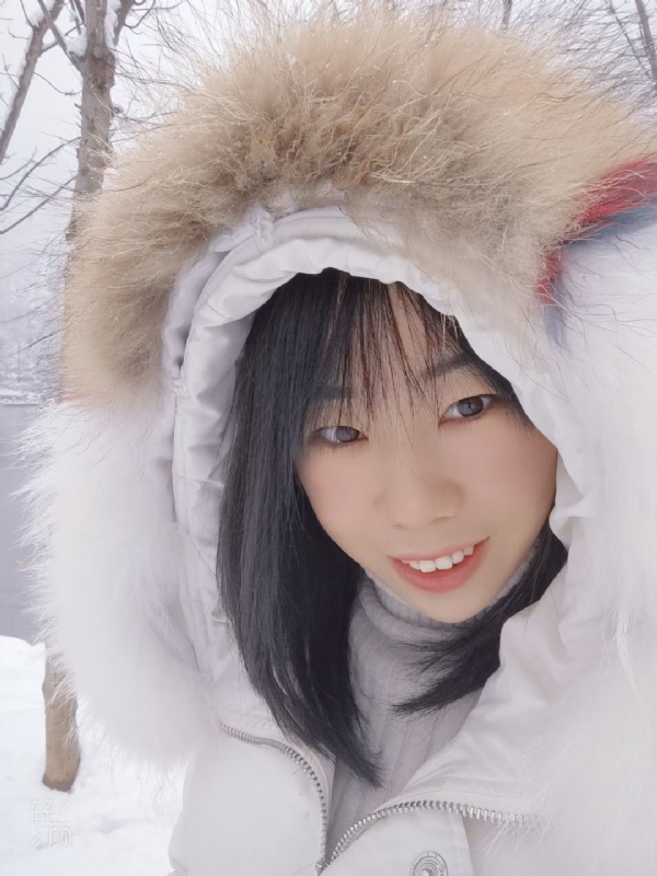 93年女会计的第一张照片--连云港相亲服务中心