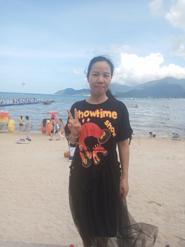 容容的第一张照片--连云港相亲服务中心