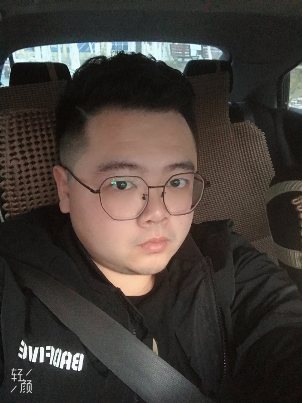 欢笑的第一张照片--连云港相亲服务中心