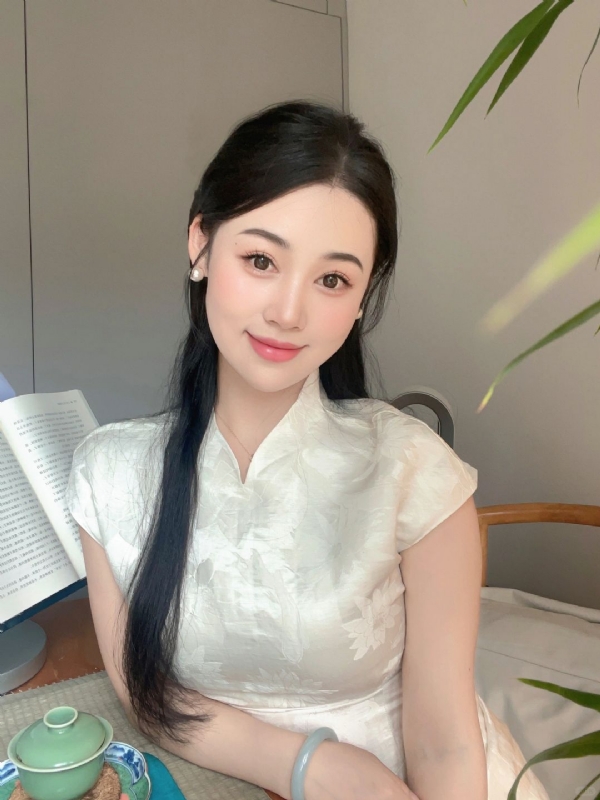 小慧的第一张照片--连云港相亲服务中心