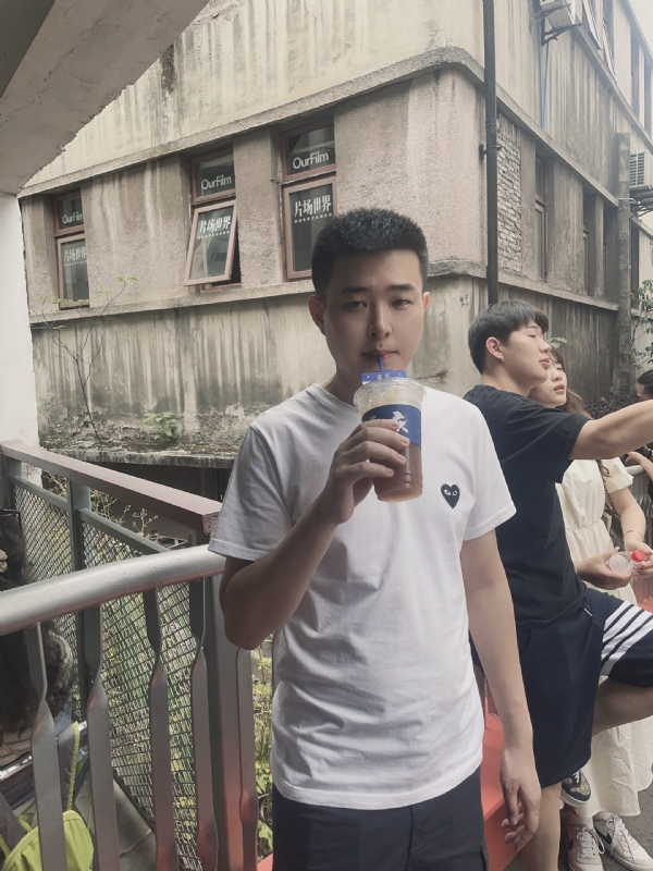 尚龙的第二张照片--连云港相亲服务中心