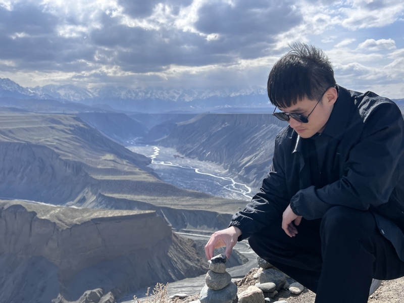 蓦然回首的第一张照片--连云港相亲服务中心