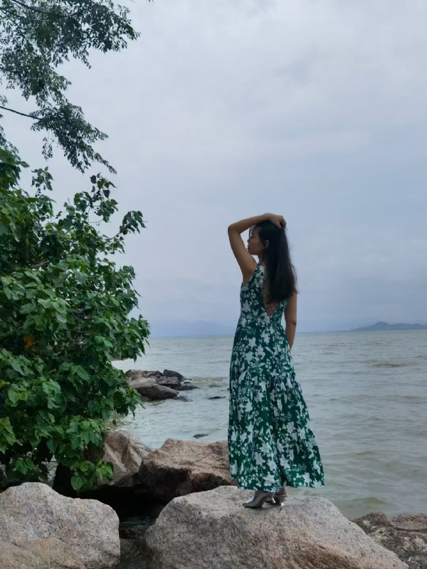 甜以待人的第四张照片--连云港相亲服务中心