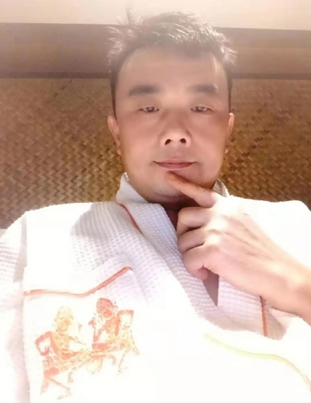 青锋的第一张照片--连云港相亲服务中心