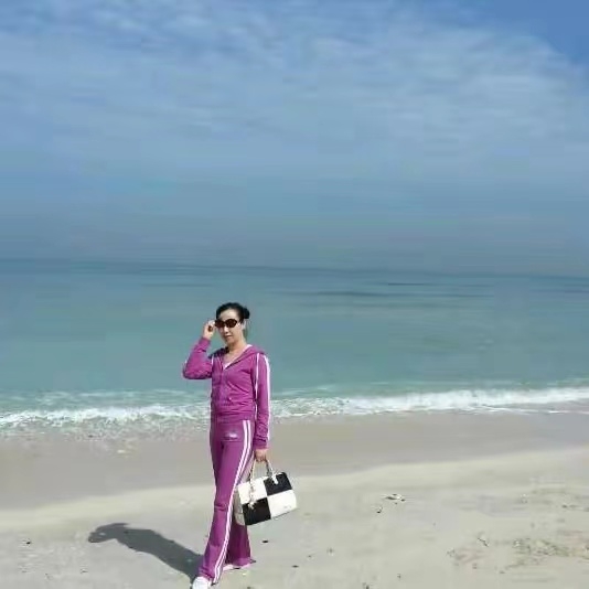 红红的第一张照片--连云港相亲服务中心