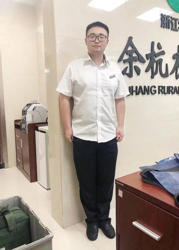 君临天下的第一张照片--连云港相亲服务中心