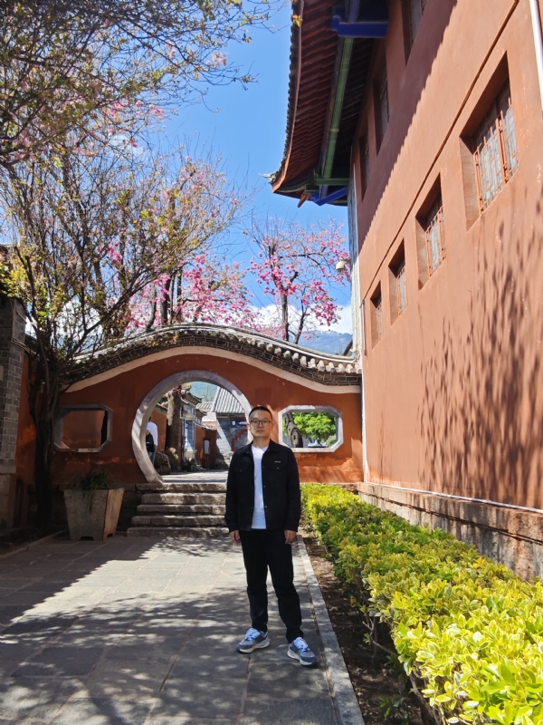 简单的第一张照片--连云港相亲服务中心