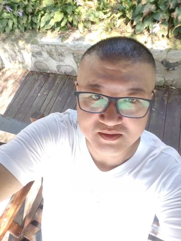 羊十八的第一张照片--连云港相亲服务中心