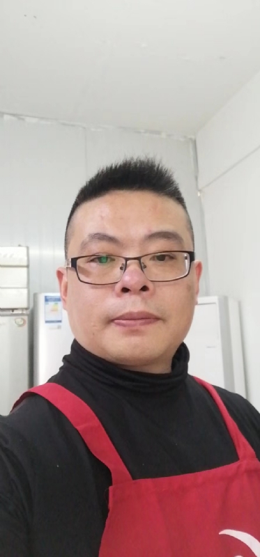 努力奋斗的第一张照片--连云港相亲服务中心