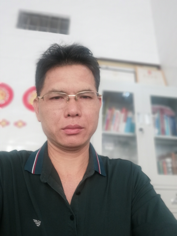 后视镜的第二张照片--连云港相亲服务中心