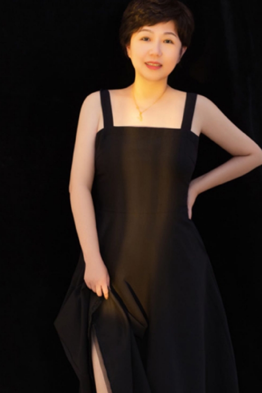 阿娜的第一张照片--连云港相亲服务中心