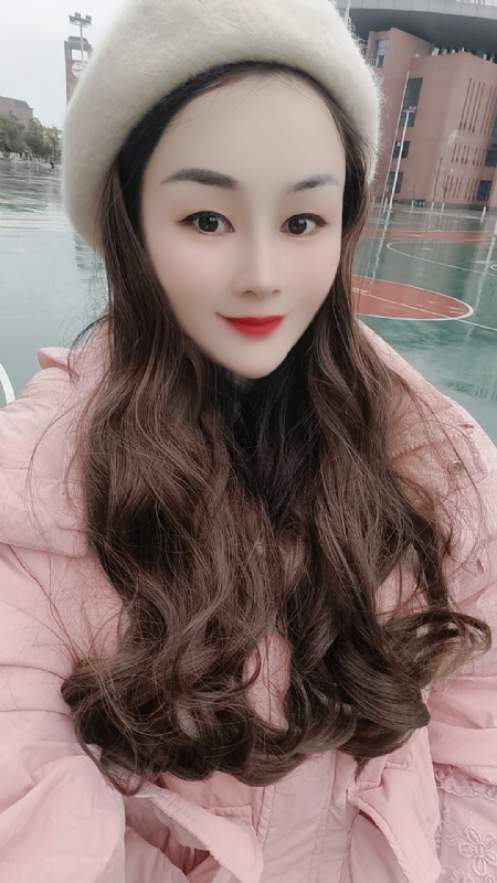 小艳的第二张照片--连云港相亲服务中心