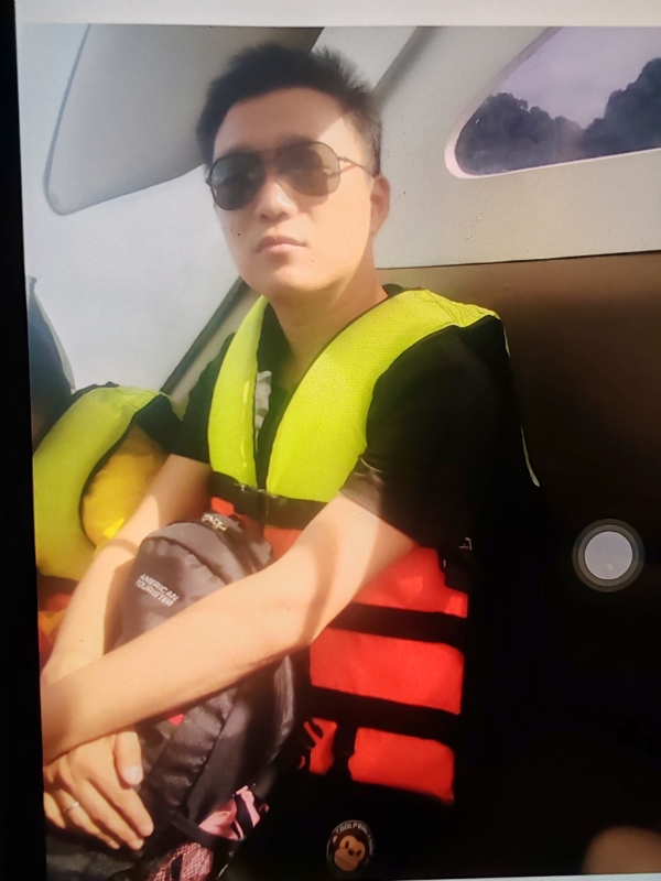 座看烟霞散的第一张照片--连云港相亲服务中心