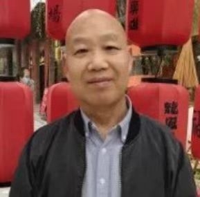 教师作家诗人的第一张照片--连云港相亲服务中心