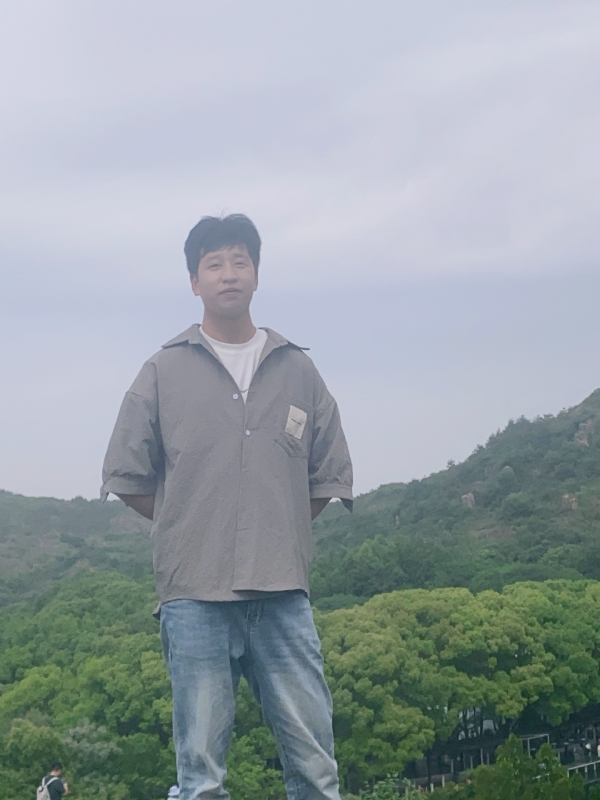 渐行渐远的第二张照片--连云港相亲服务中心