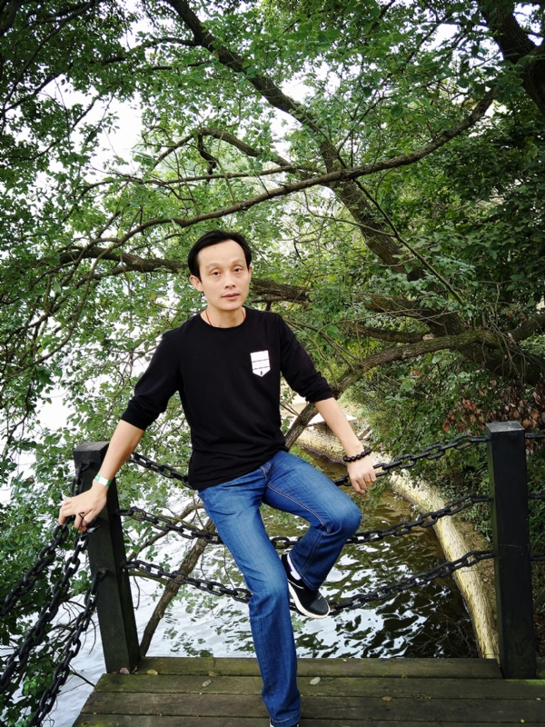 易进的第一张照片--连云港相亲服务中心