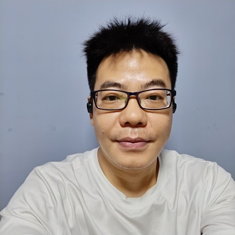 八月的星光的第一张照片--连云港相亲服务中心