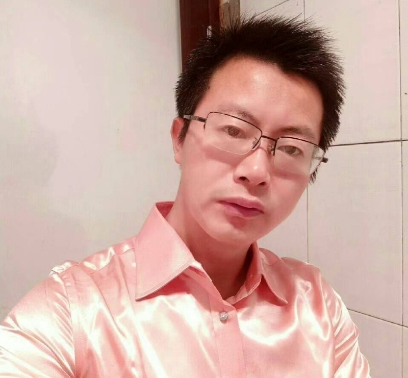 亮亮的第一张照片--连云港相亲服务中心