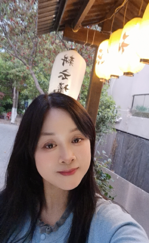 伊伊的第一张照片--连云港相亲服务中心