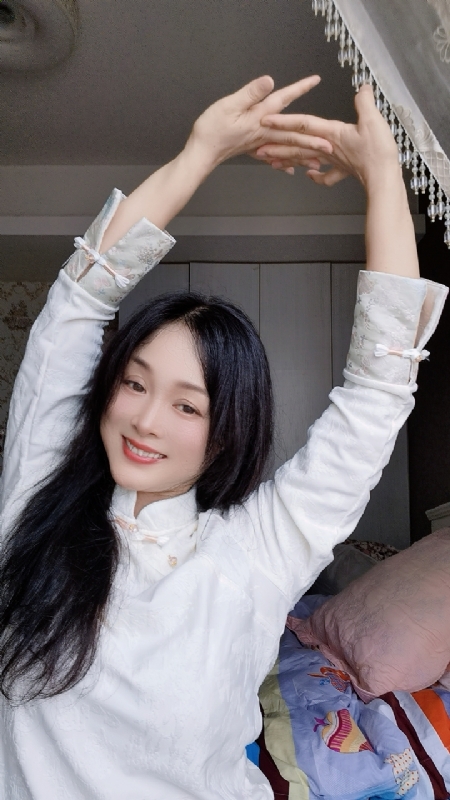 伊伊的第四张照片--连云港相亲服务中心