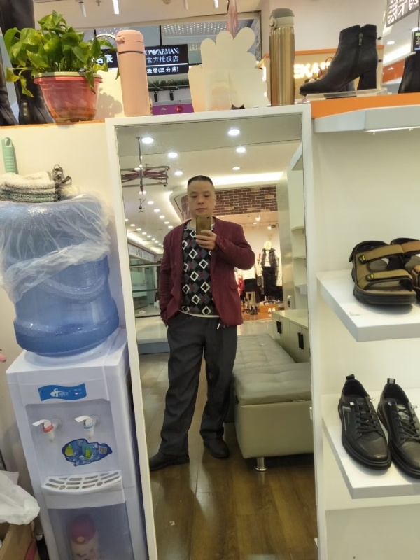 真诚征婚的第四张照片--连云港相亲服务中心