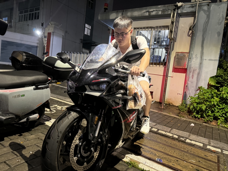 Uhiii的第一张照片--连云港相亲服务中心