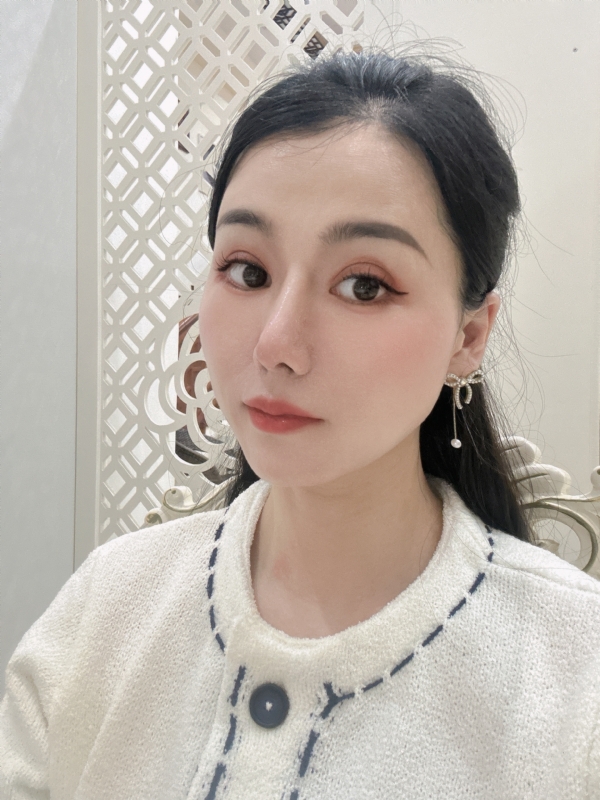 金莉的第一张照片--连云港相亲服务中心