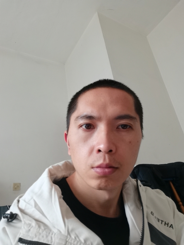 至诚的第一张照片--连云港相亲服务中心