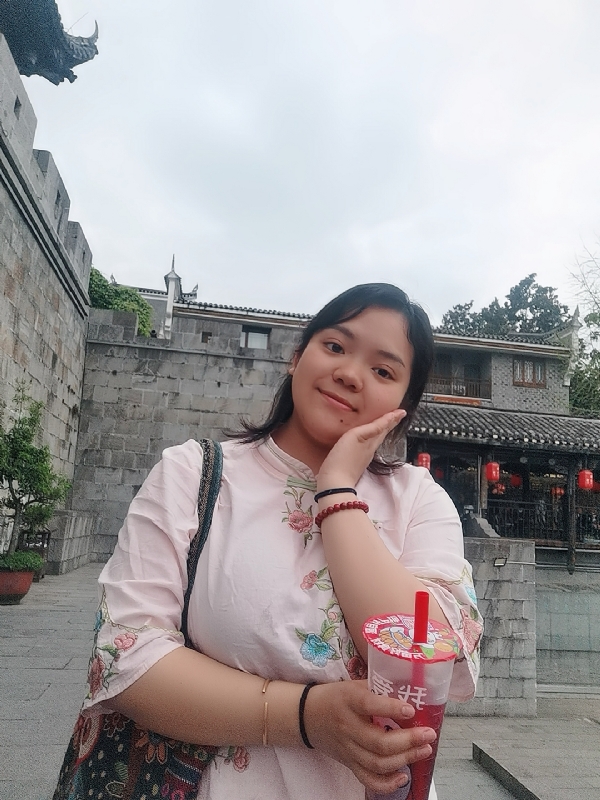 敏兮小沫的第二张照片--连云港相亲服务中心