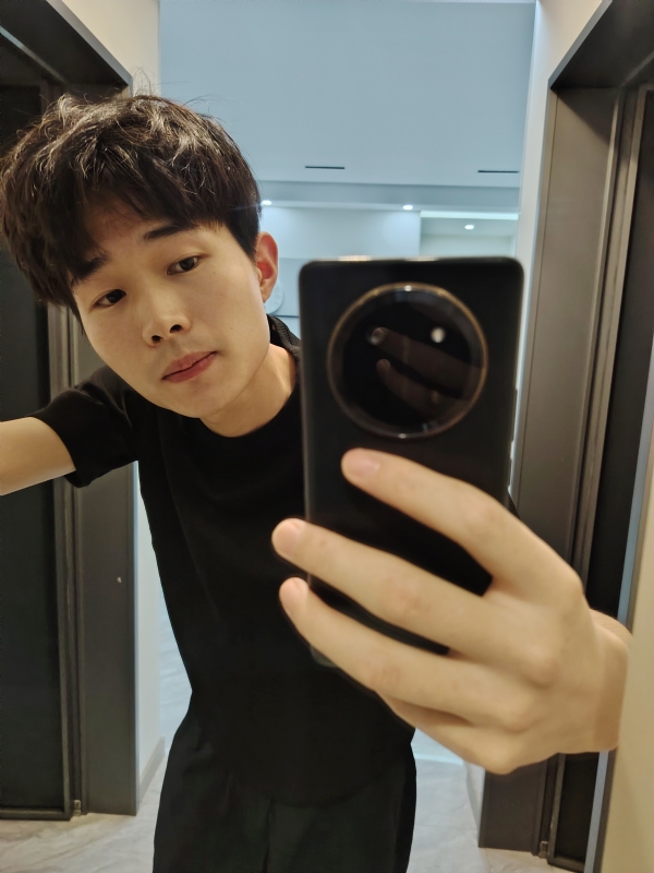 杨苏帝的第二张照片--连云港相亲服务中心