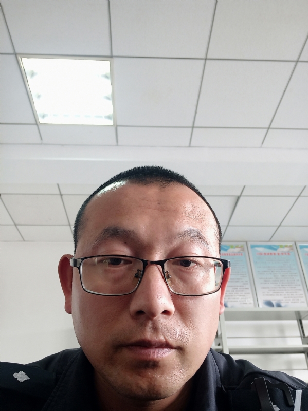 布鲁斯贺的第三张照片--连云港相亲服务中心