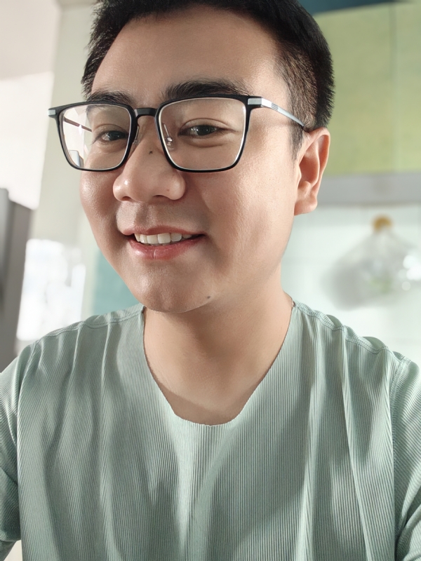 田田向上的第一张照片--连云港相亲服务中心