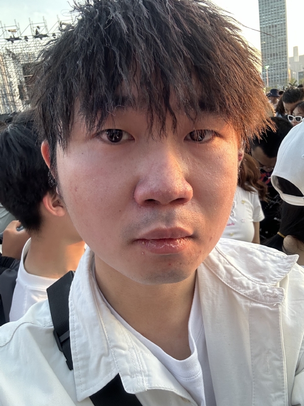 会修电脑的小杨的第一张照片--连云港相亲服务中心