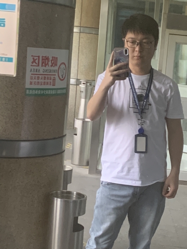 潜伏的第一张照片--连云港相亲服务中心