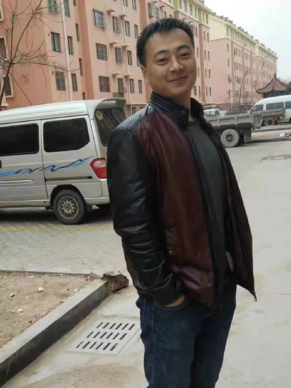 云淡风轻的第一张照片--连云港相亲服务中心