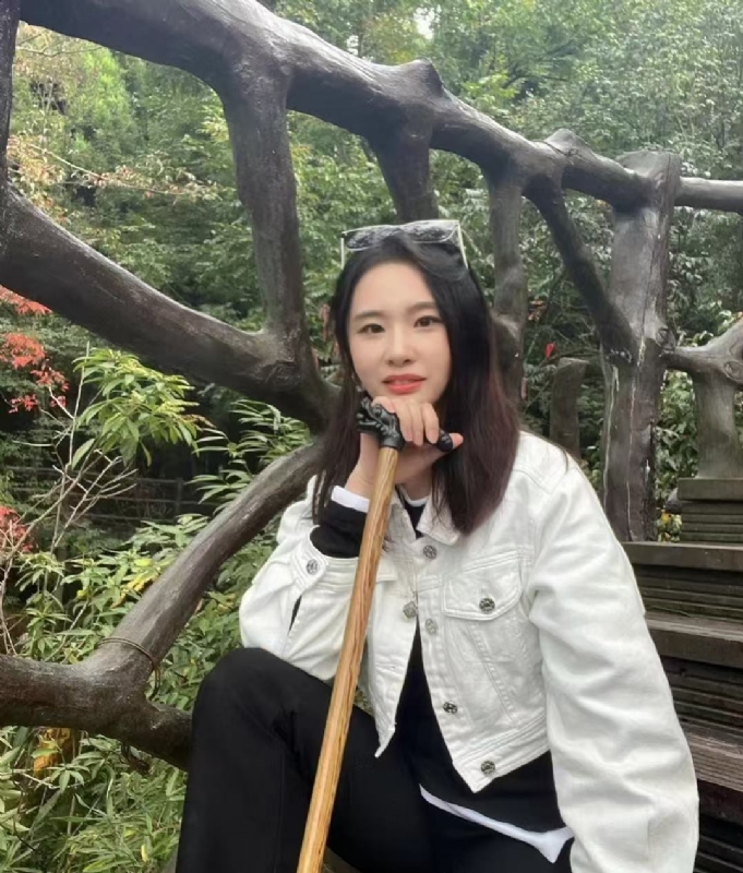 琪琪的第一张照片--连云港相亲服务中心