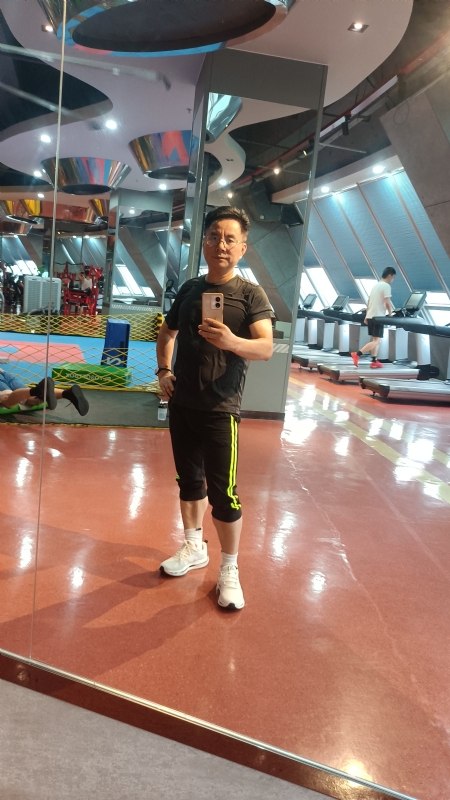 凭水相逢的第一张照片--连云港相亲服务中心