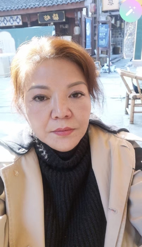 宛霞的第二张照片--连云港相亲服务中心