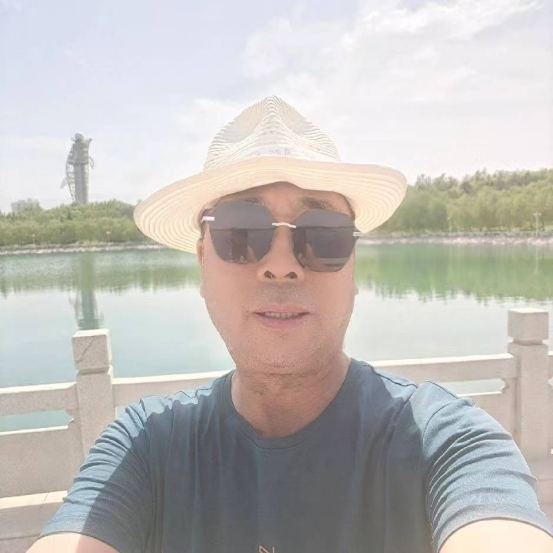 有钱人的第二张照片--连云港相亲服务中心