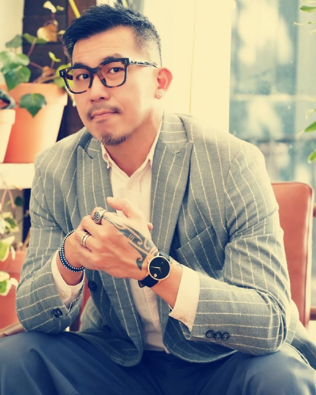 晚风渡半舟的第一张照片--连云港相亲服务中心